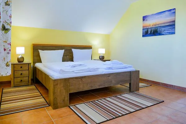 Schlafzimmer  Ferienwohnung Sammy - Urlaub in ruhiger Lage mit Hund