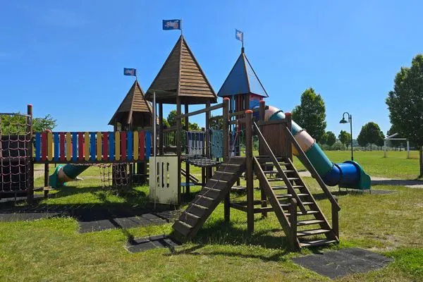 Spielanlage  Ferienwohnung Muschel - Ostsee-Urlaub mit Hund