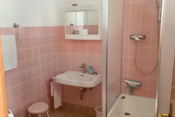 Badezimmer Haus Kiebitzdelle-Leegde 16 Ferienhaus Müller