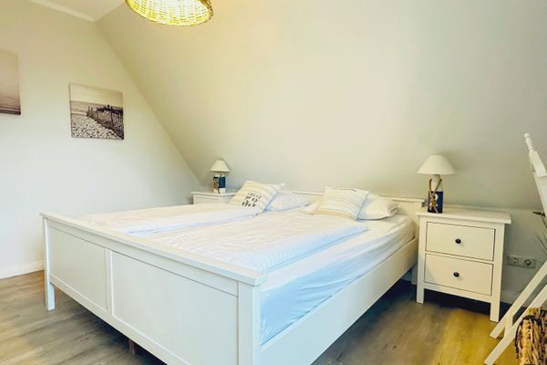 Ferienhaus Anlage Ostland17 Dünenlöper/ Nr. 17 a Dorf - Schlafzimmer
