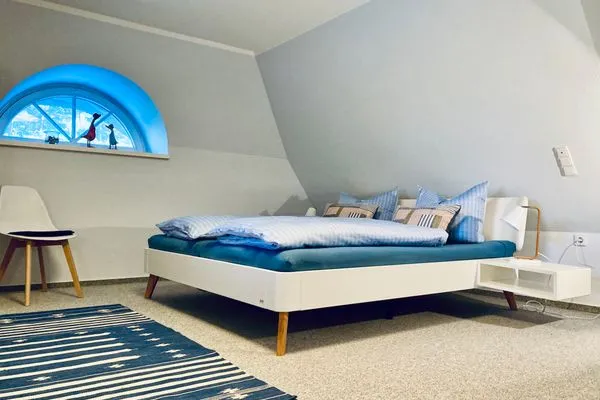 Schlafzimmer mit Doppelbett Achtern Diek Achtern Diek 12b - Wohnung 5