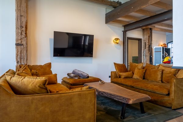  Scheune 1746 Tating - Sofaecke mit TV