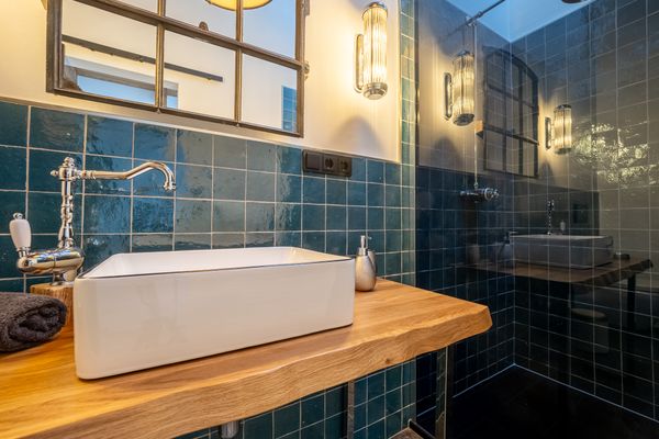  Scheune 1746 Tating - Waschbecken