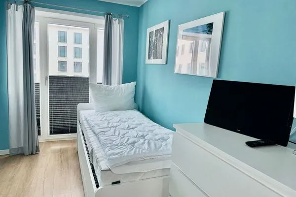 Schlafzimmer  FeWo Meeresglück in PRORA . 7.37