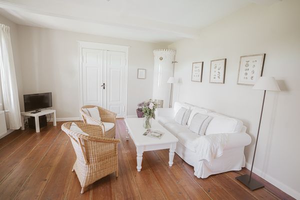  Friesenhof Benen Diken - Martje Floris Poppenbüll,Osterhever,Tetenbüll - Sofaecke mit TV