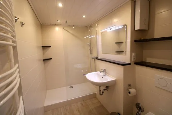 Badezimmer Panorama Whg 81, 5. OG