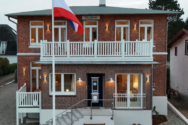 Hauptansicht  Villa Johanna App. 2 - maritimes Wohnen in bester Lage mit Südbalkon & Garten