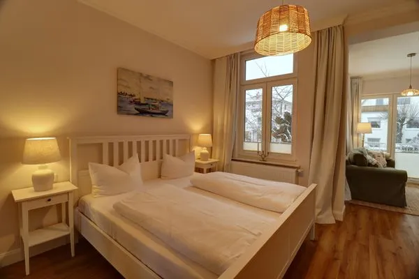 Schlafzimmer  Villa Johanna App. 2 - maritimes Wohnen in bester Lage mit Südbalkon & Garten
