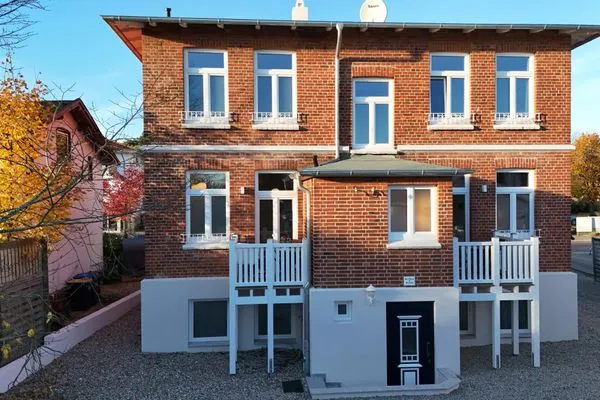 Hauptansicht  Villa Johanna App. 3 - großzügiges Ferienappartement mit Balkon & Weitblick über den Niendorfer Hafen
