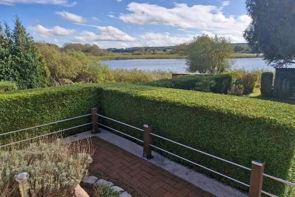   Ferienhaus direkt am See