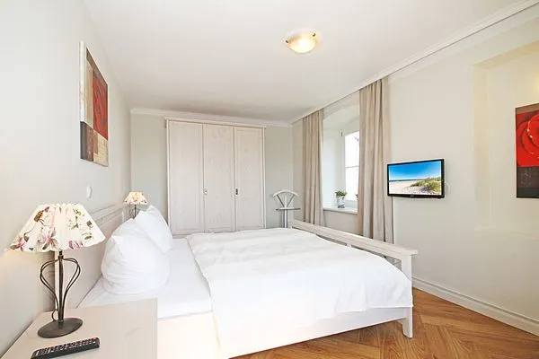 Schlafzimmer  Jagdschloss Hohen Niendorf Ferienwohnung 3