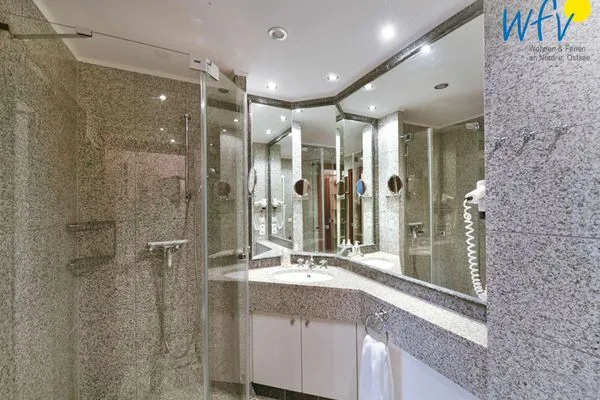 Badezimmer Dünenpark Binz Ferienwohnung 215