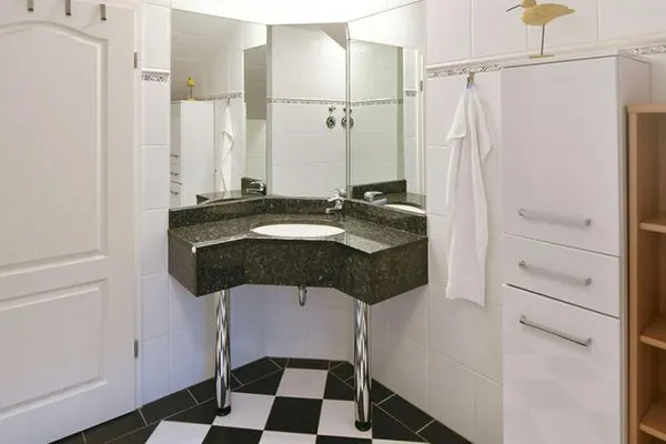 Badezimmer Villa Malte Ferienwohnung Ostseetraum