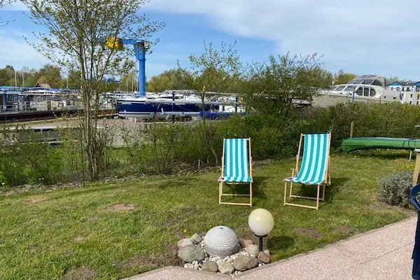   Ferienhaushälfte an der Müritz