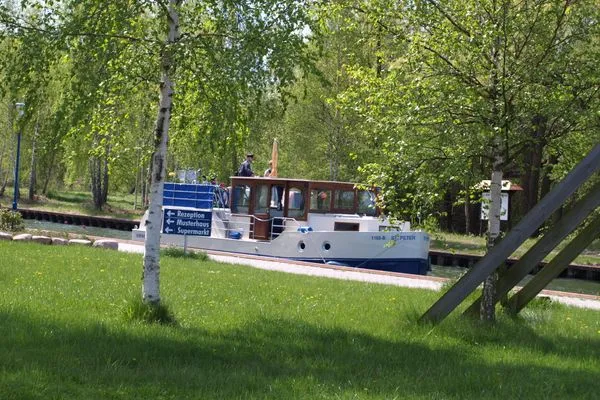   Ferienhaushälfte an der Müritz