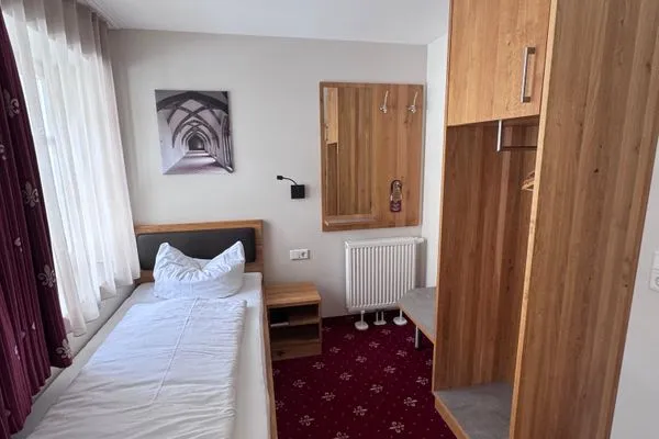 Schlafzimmer  Einzelzimmer 9