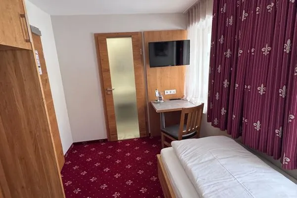 Schlafzimmer  Einzelzimmer 9