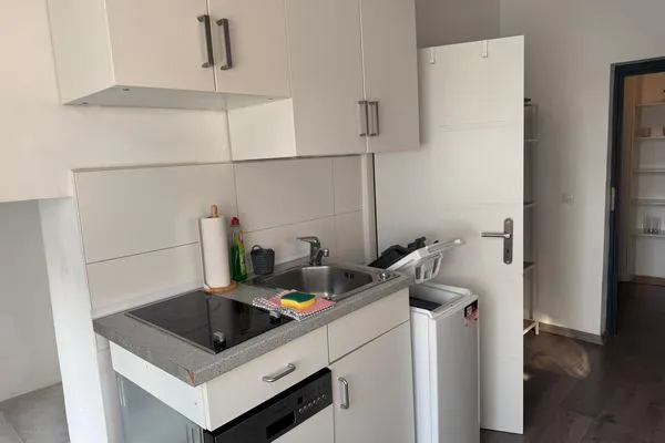 Küche / Küchenzeile  Gemütliches Appartement "Emma" in Halle inklusive Stellplatz