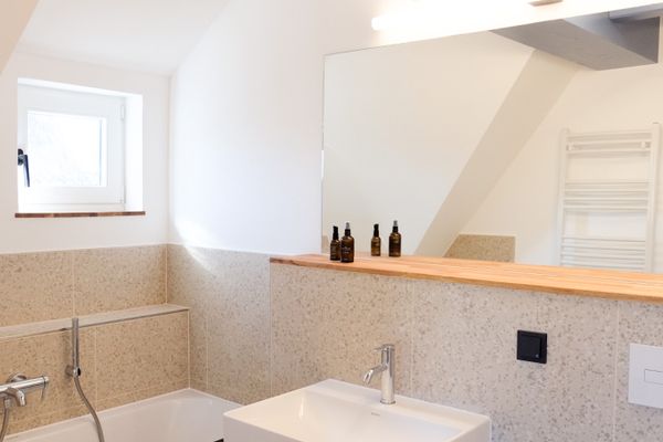  BLAUSAND im Malergarten Ahrenshoop - Badezimmer