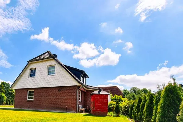 Fassade / Eingang  Ferienhaus Haffliebe mit Sauna und Kamin