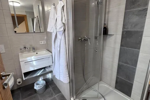 Badezimmer  Doppelzimmer 11