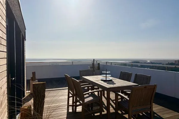 Horizonte Penthouse Horizonte SPO Bad - 