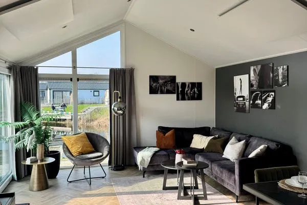  EuroParcs De IJssel Eilanden Chalet Reevemeer mit Steg IJE511