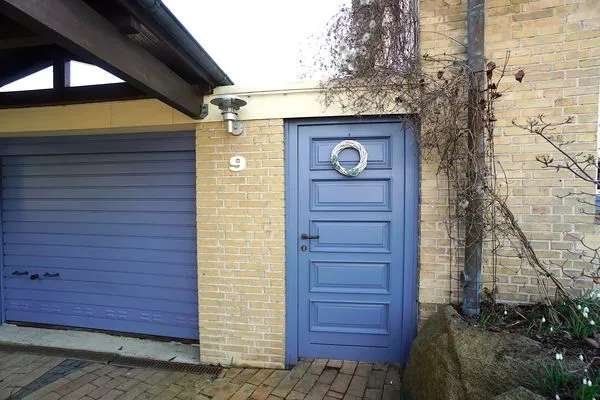 Fassade / Eingang  Ferienwohnung „Kleine Bucht" Eckernförde – ruhig gelegen, strandnah, für zwei