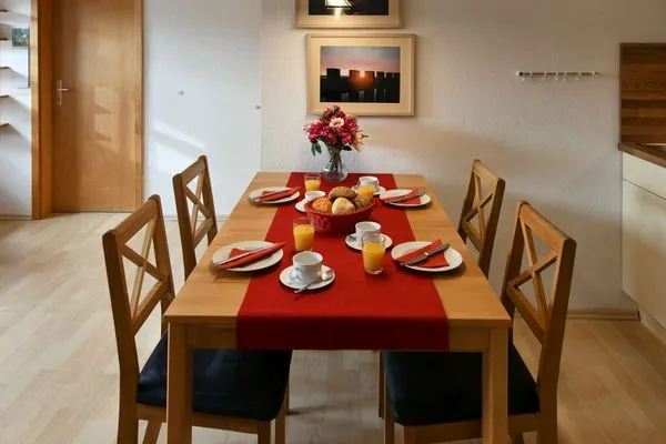 Essbereich Kleine Pinkenburg Ferienwohnung Nord und Süd