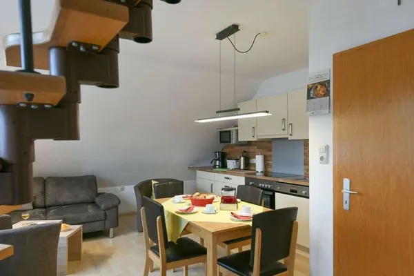 Wohnzimmer Kleine Pinkenburg Ferienwohnung Nord und Süd