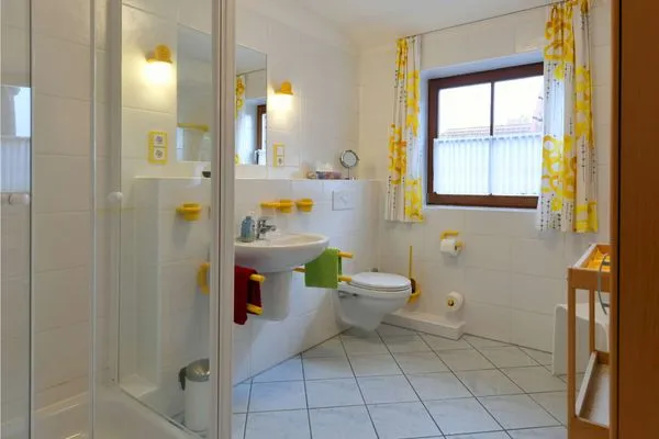 Badezimmer Kleine Pinkenburg Ferienwohnung Nord und Süd