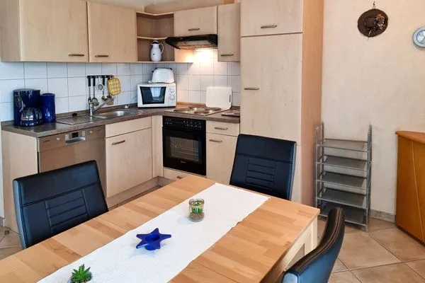 Küche / Küchenzeile  Ferienwohnung Laura - am Wieker Bodden gelegen