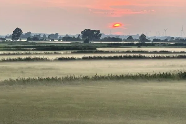Landschaft  Alte Wassermühle Ganzes Haus