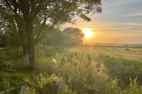 Landschaft  Alte Wassermühle Ganzes Haus