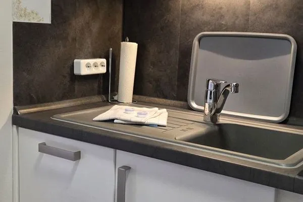 Küche / Küchenzeile Haus Vier Jahreszeiten am See Kranichblick