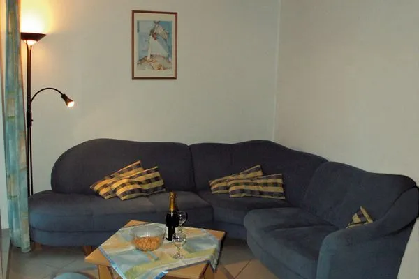 Sofaecke mit Leselampe Landhaus Heine Aake-Huus Whg. 02