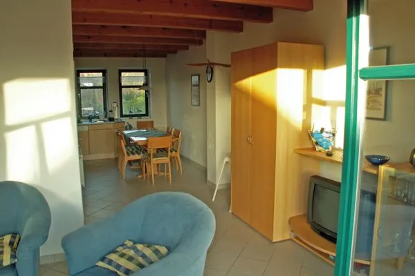 Wohnzimmer mit Blick in den Essbereich Landhaus Heine Aake-Huus Whg. 02