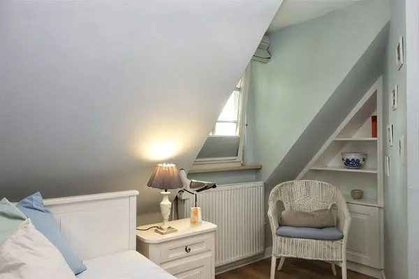 Schlafzimmer  Eulenkamp 8 c - DHH rechts