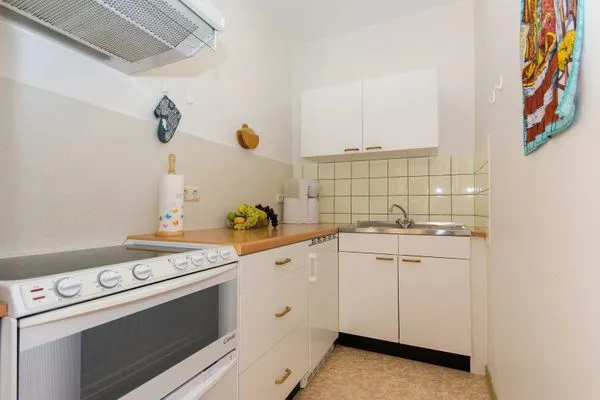 Küche / Küchenzeile Zedeliusstraße 14 Ausguck Whg. 11