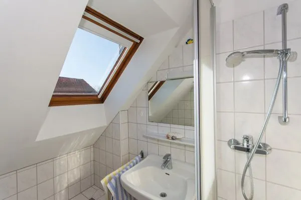 Badezimmer Zedeliusstraße 14 Ausguck Whg. 11