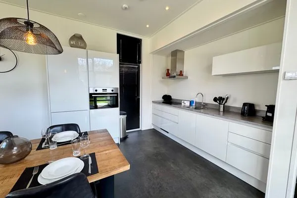  EuroParcs Maasduinen Chalet Seeblick mit Airco, Hunde willkommen