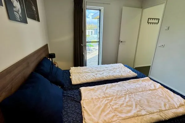  EuroParcs Maasduinen Chalet Seeblick mit Airco, Hunde willkommen