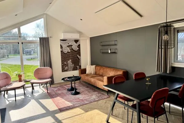  EuroParcs Maasduinen Chalet am Waldrand mit Airco, Hunde willkommen.