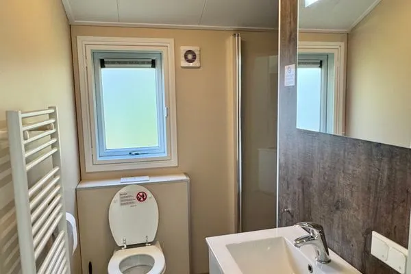  EuroParcs Maasduinen Chalet am Waldrand mit Airco, Hunde willkommen.