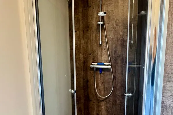  EuroParcs Maasduinen Chalet am Waldrand mit Airco, Hunde willkommen.