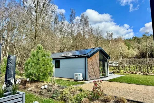  EuroParcs Maasduinen Chalet am Waldrand mit Airco, Hunde willkommen.