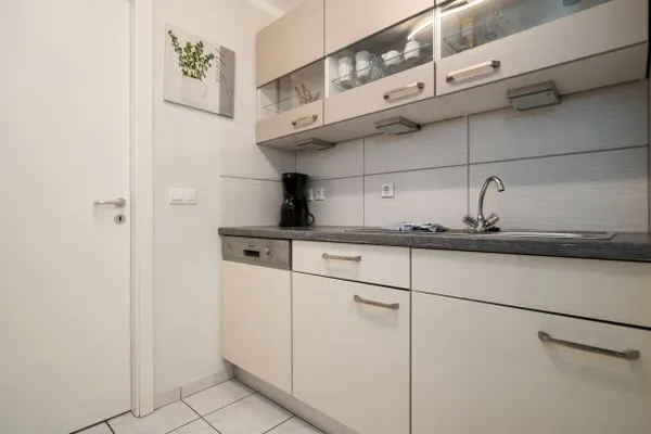 Ferienwohnung Seepferdchen Waren (Müritz) - praktische Küchenzeile  Seepferdchen