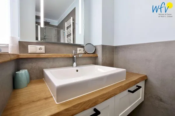 Badezimmer Villa Petersen Ferienwohnung Strandliebe