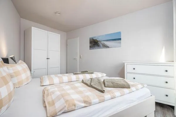 Kleiderschrank im 2. Schlafzimmer  Bahnhofstraße 10 - Wohnung 3