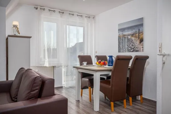 Blick zum Essbereich  Bahnhofstraße 10 - Wohnung 3